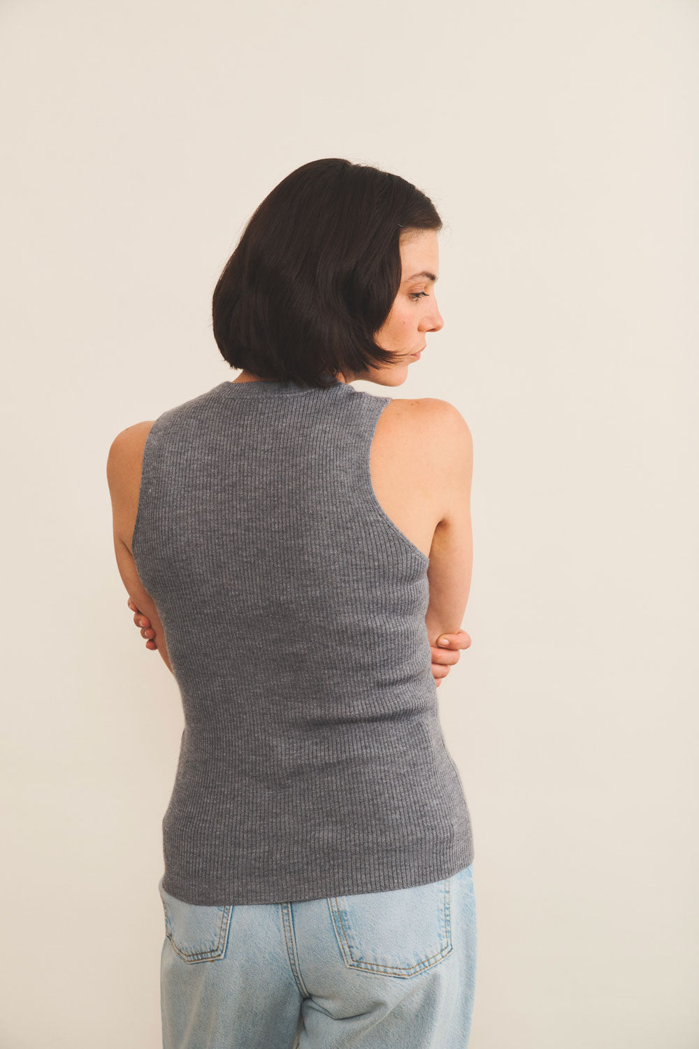 Ribbed cashmere tank top women grey - back view | Amanda | Linnea Lund