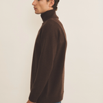 Brown chocolate Cashmere sweater men - side view | Charles | Linnea Lund