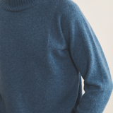 Blue Denim Cashmere sweater men - focus | Charles | Linnea Lund