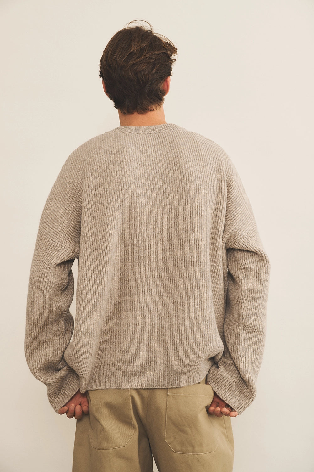 cashmere sweater men beige oversized long-sleeved ribbed - back view | Edward | Linnea Lund