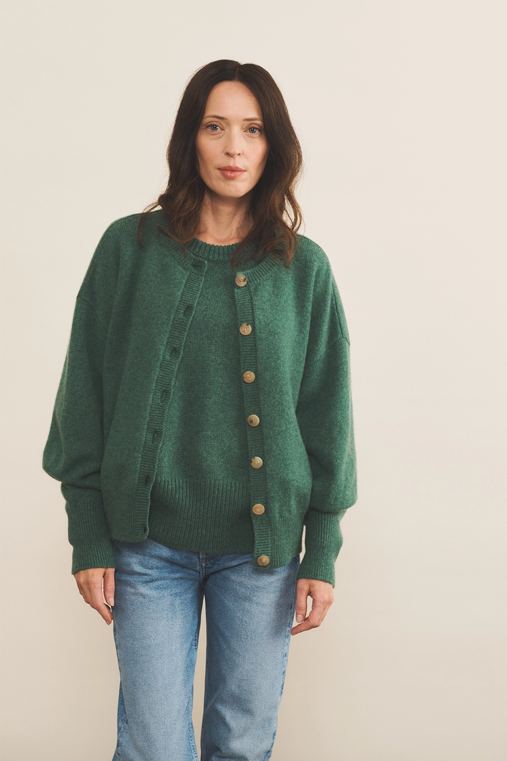 Cashmere cardigan women green - front view | Gabriella | Linnea Lund