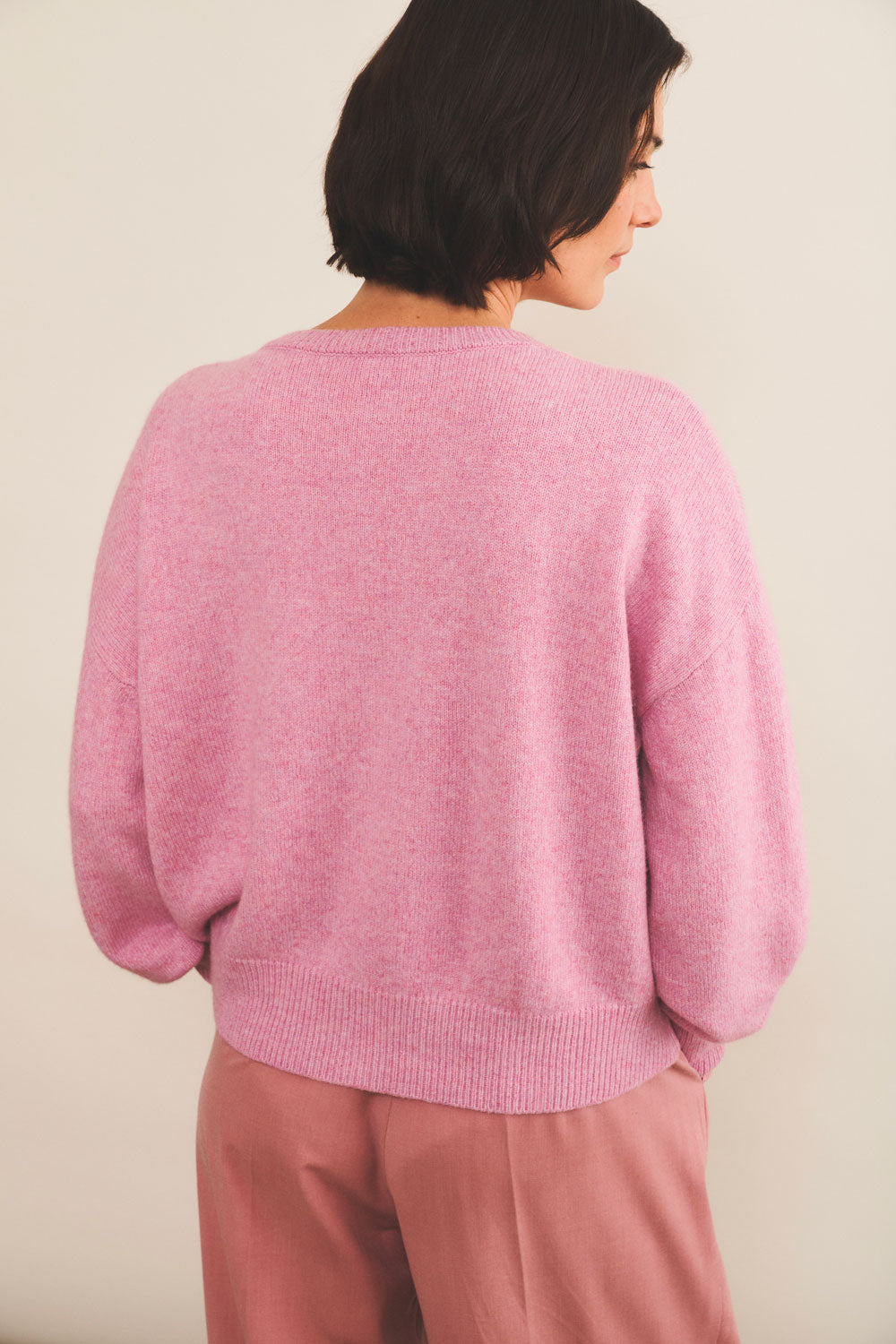 Cashmere cardigan women pink - back view | Gabriella | Linnea Lund