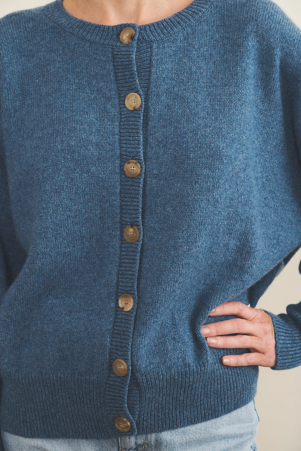 Cashmere cardigan women blue - focus view | Gabriella | Linnea Lund