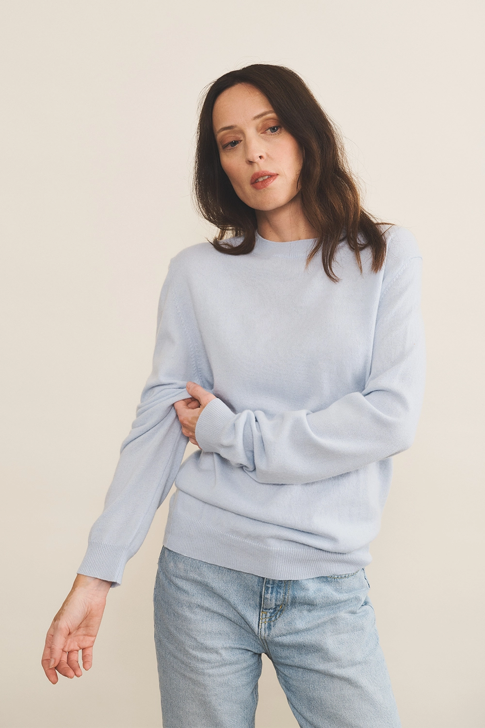 Baby blue light women cashmere sweater - front view | Harald | Linnea Lund