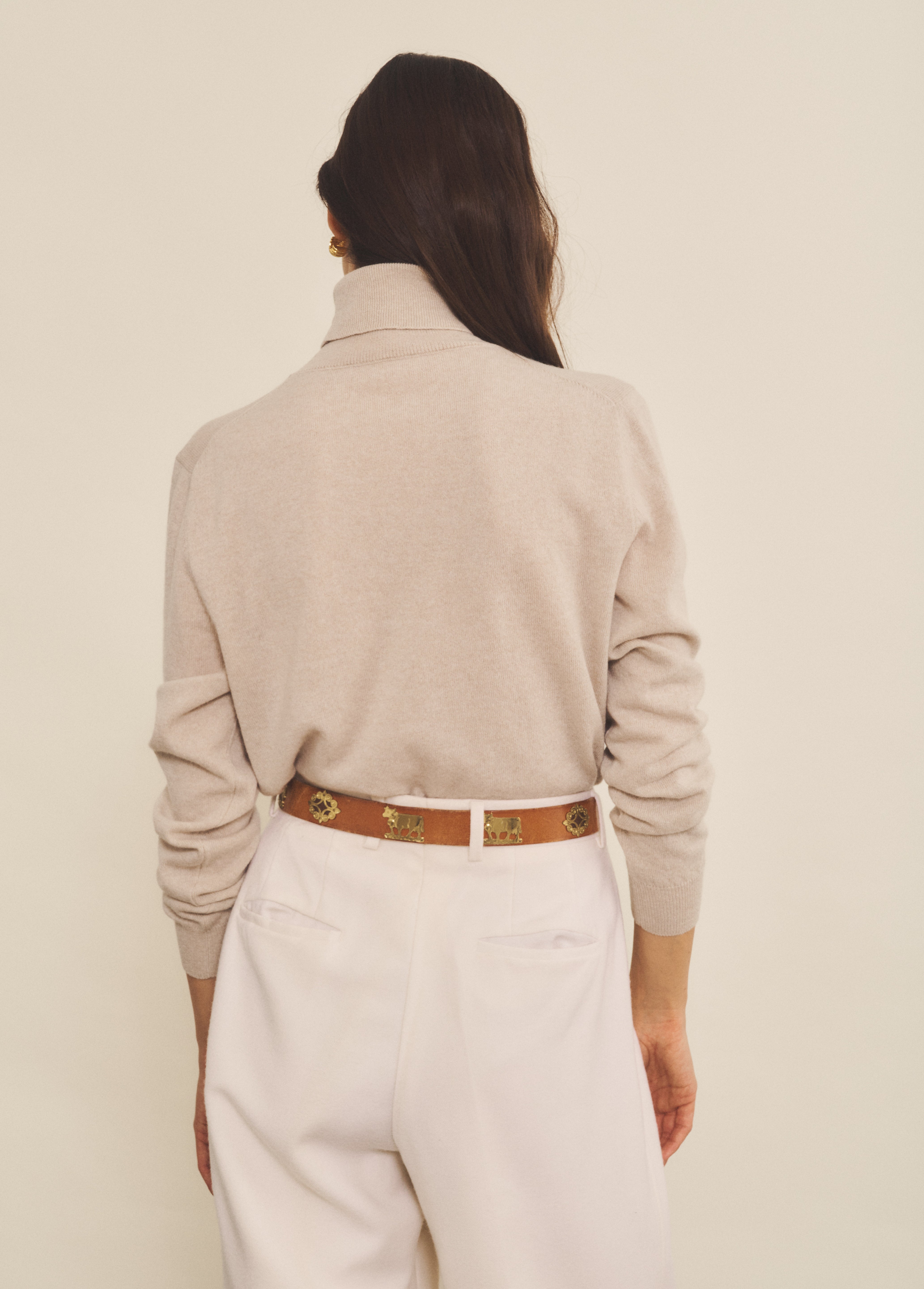 Cream light women cashmere sweater - back view | Jim | Linnea Lund