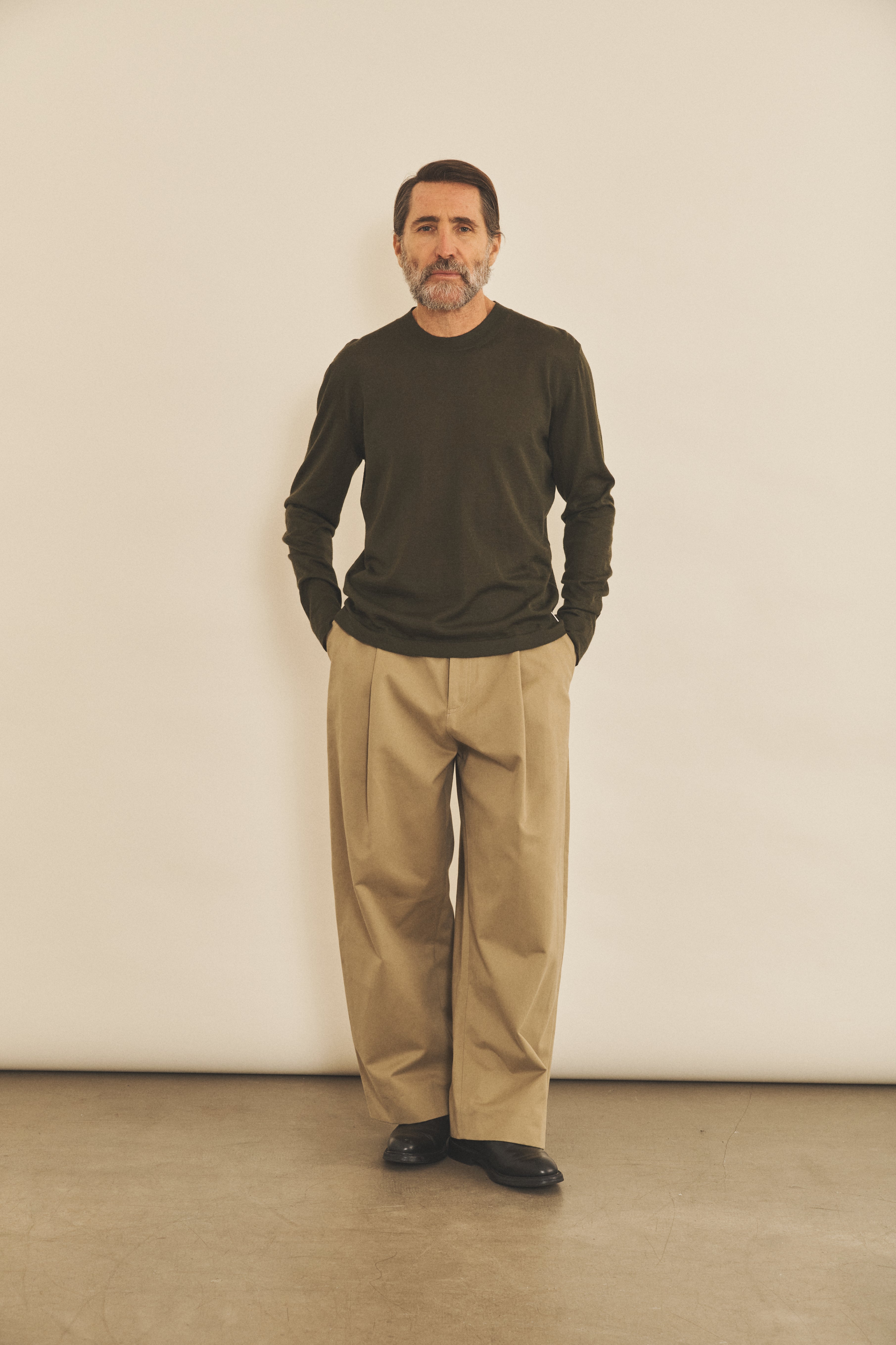 kaki cashmere sweater men - front view | Marcel | Linnea Lund