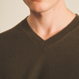 Cashmere sweater men khaki - focus| Max | Linnea Lund