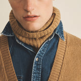 Brown macchiato cashmere collar men - focus | Maya | Linnea Lund
