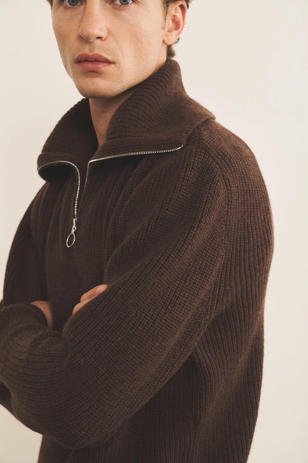 Zip collar dark brown cashmere sweater for men - focus view | Sam | Linnea Lund