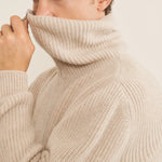 Zip collar beige cashmere sweater for men - focus view | Sam | Linnea Lund