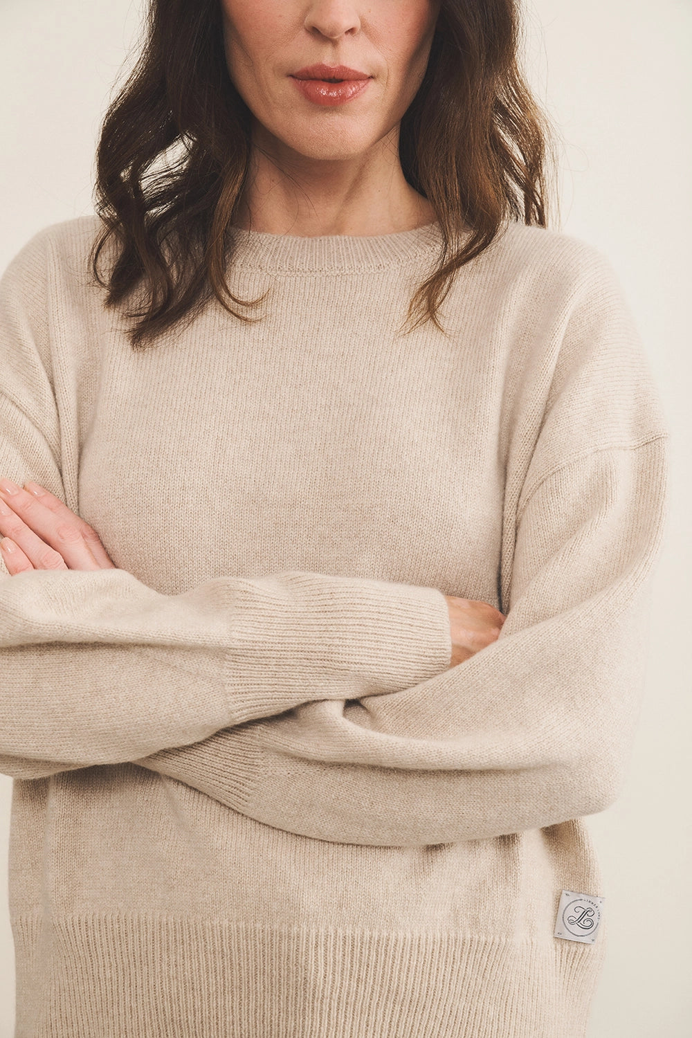 Cream cashmere sweater women - focus fabric | Sarah | Linnea Lund