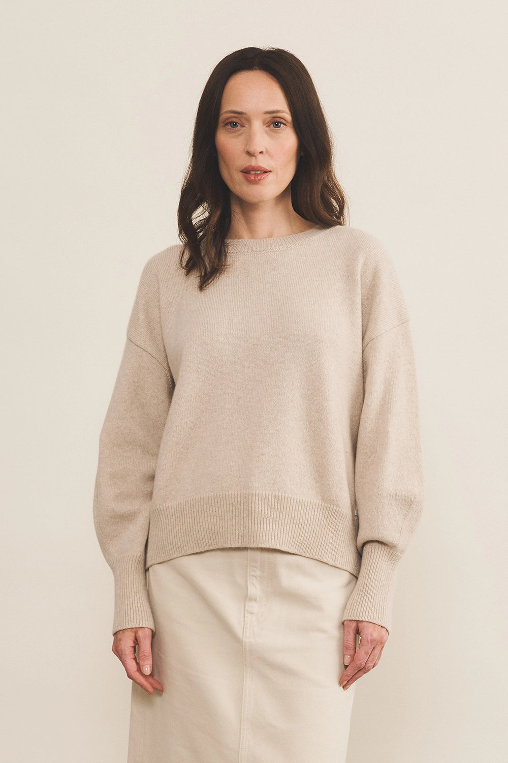Cream cashmere sweater women - front view | Sarah | Linnea Lund