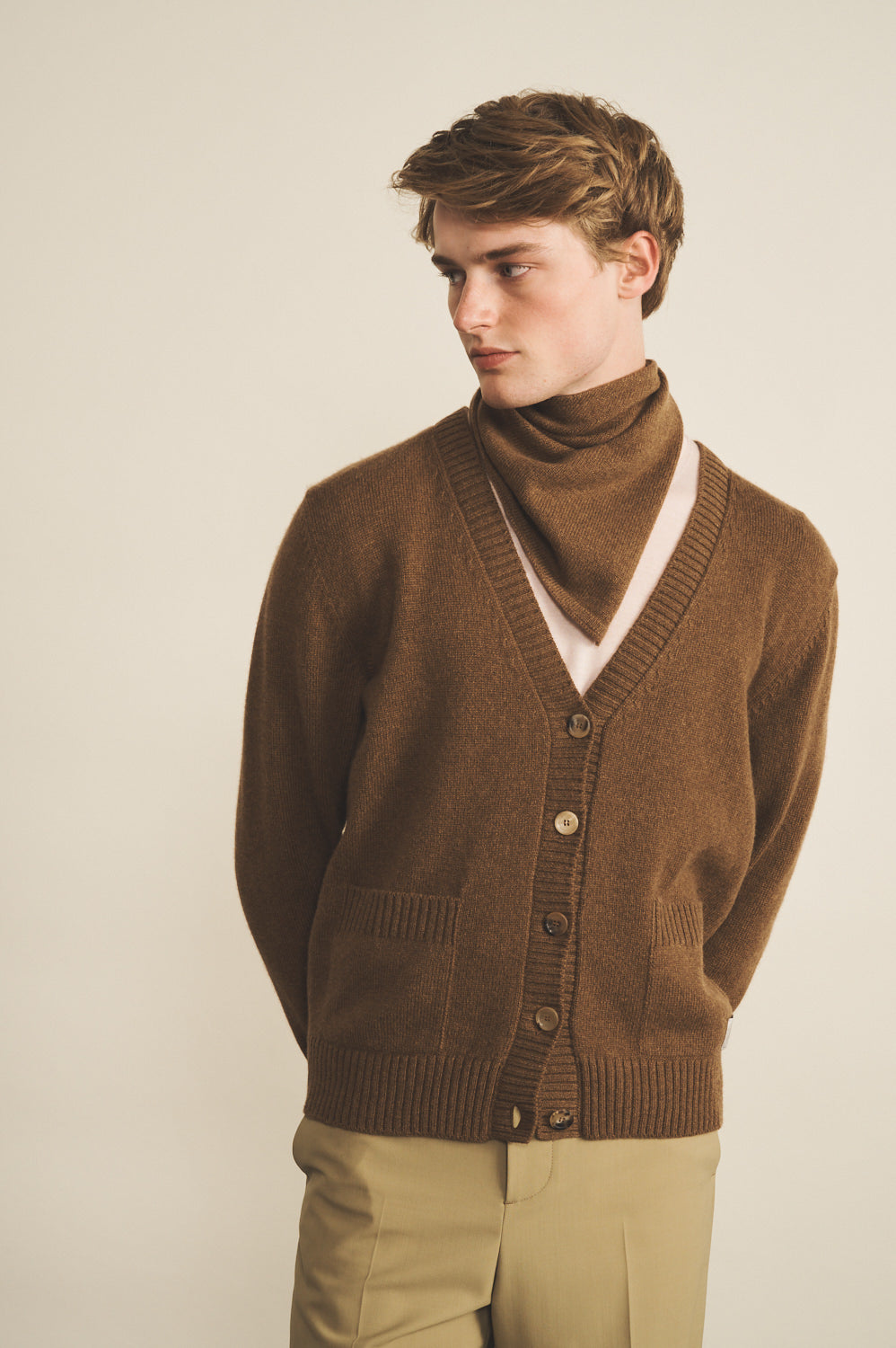 Brown cashmere bandana for men | Stella | Linnea Lund