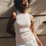 A powder pink, round neck, sleeveless women cashmere tank top - Front vue | Amanda | Linnea Lund