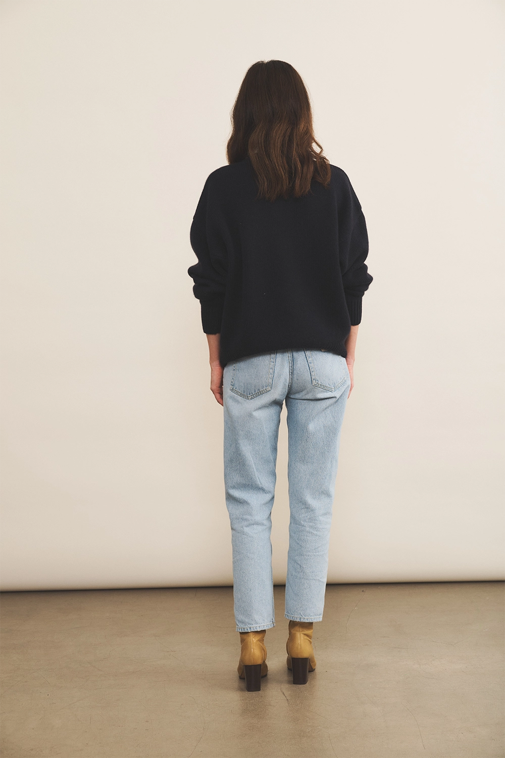 navy blue color cashmere sweater women - back view | Emilie | Linnea Lund