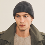 dark grey beanie cashmere men - front view | Harry | Linnea Lund