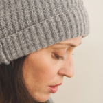 grey beanie cashmere women - side view | Harry | Linnea Lund