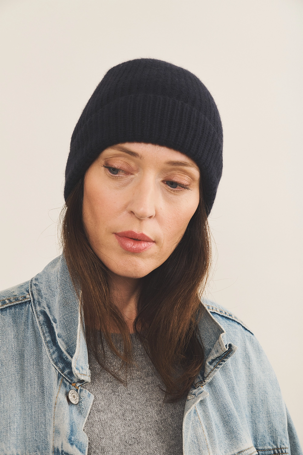 dark blue beanie cashmere women - focus | Harry | Linnea Lund