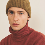 green ochre color cashmere men - front view | Harry | Linnea Lund