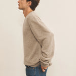 Beige men cashmere sweater - side view | Mimmi | Linnea Lund