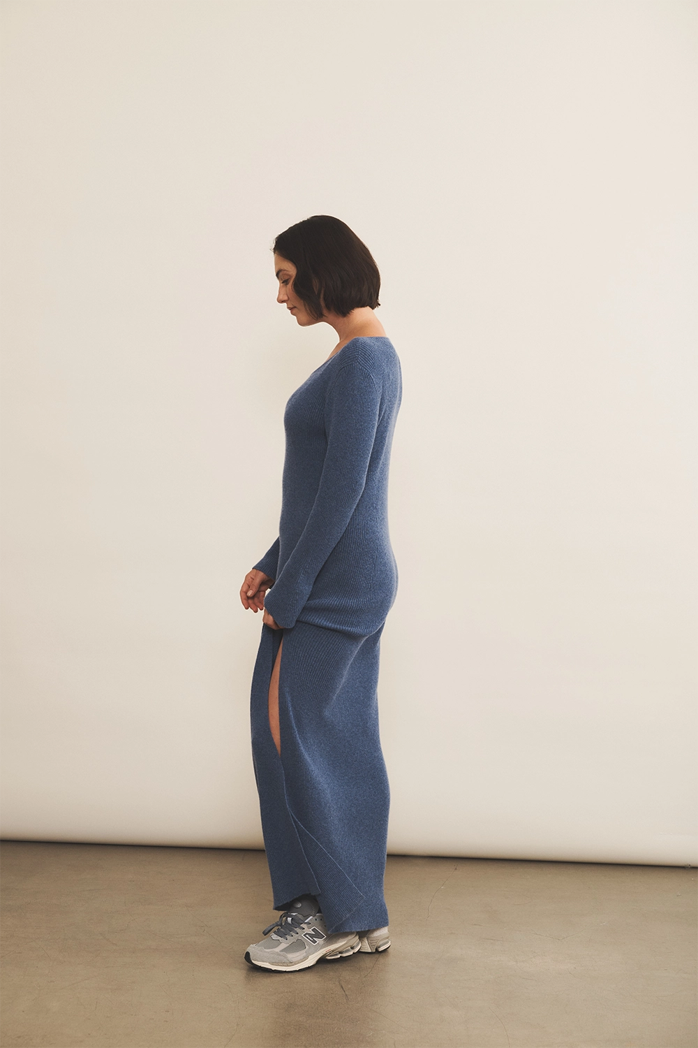 Blue denim cashmere dress women - side view | Pepa | Linnea Lund
