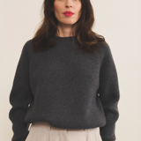 Dark grey cashmere sweater women - front view | Sergio | Linnea Lund