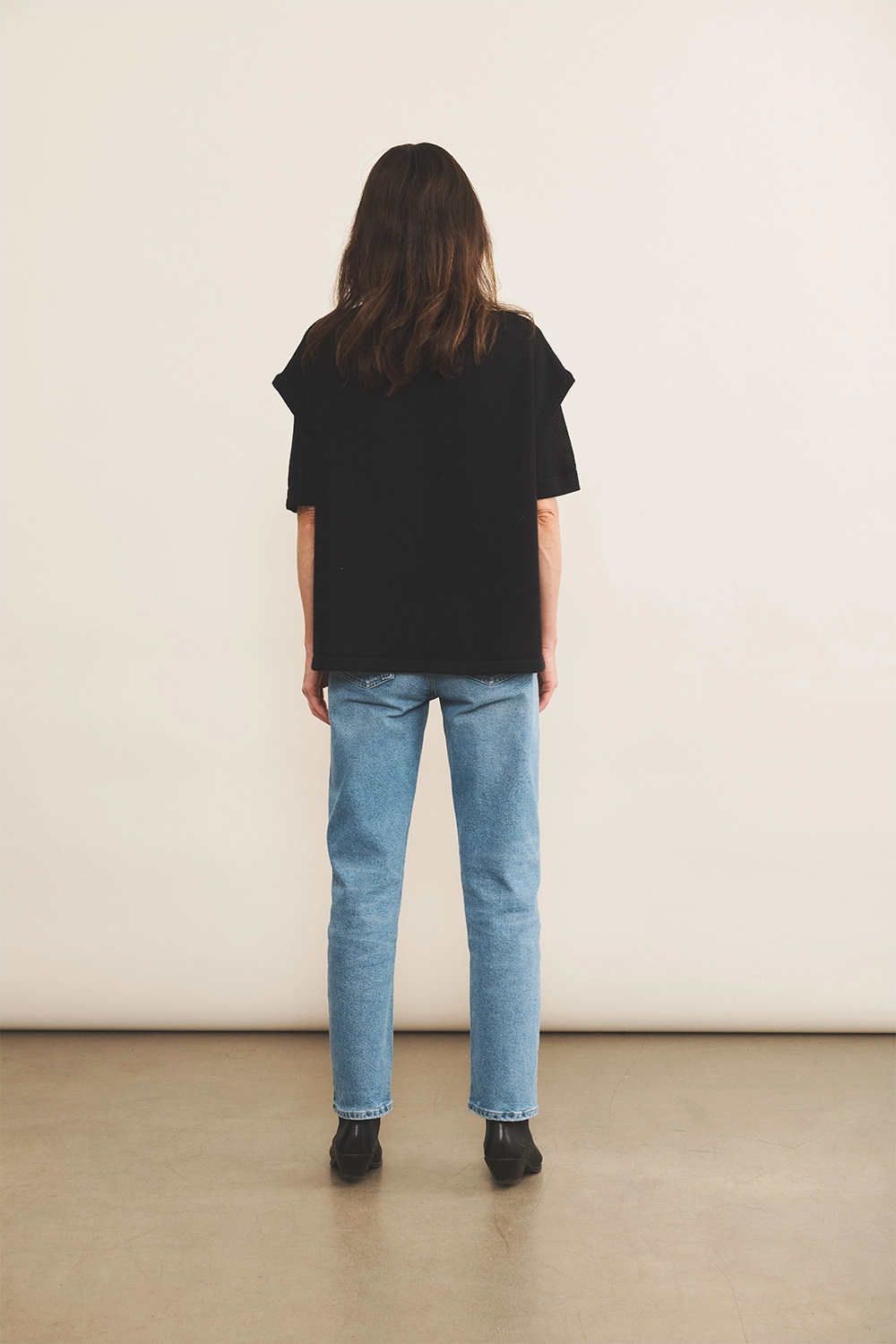 Cashmere sleeveless cardigan women black - back view | Théo | Linnea Lund