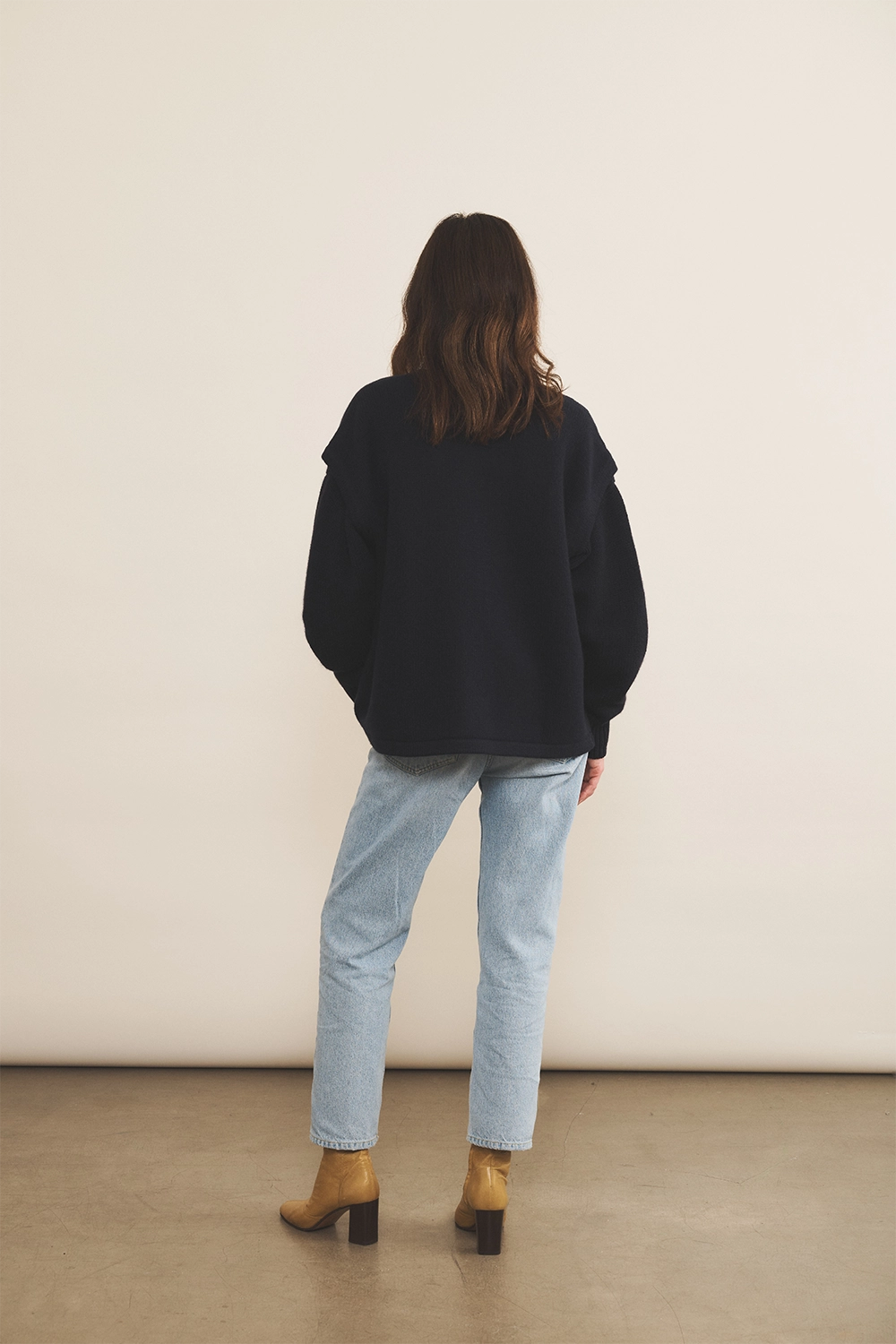 Cashmere sleeveless cardigan women dark blue - black view | Théo | Linnea Lund