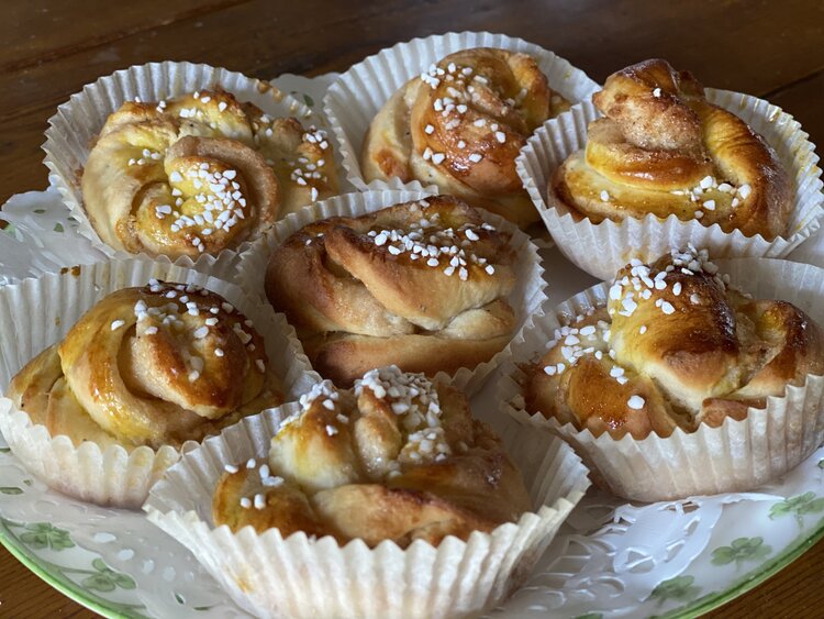 Food Fridays : Swedish Cinnamon Buns Recipe