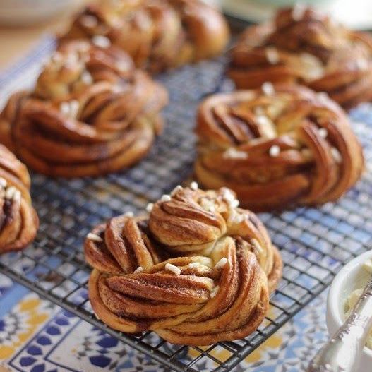 Food Fridays : Kanelbullar