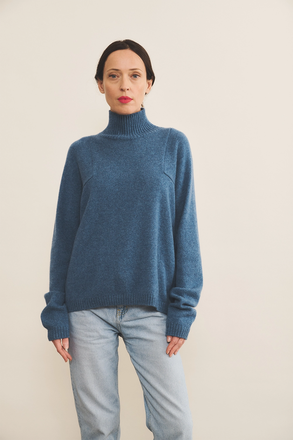 Blue denim cashmere sweater women - front view | Charlotte | Linnea Lund
