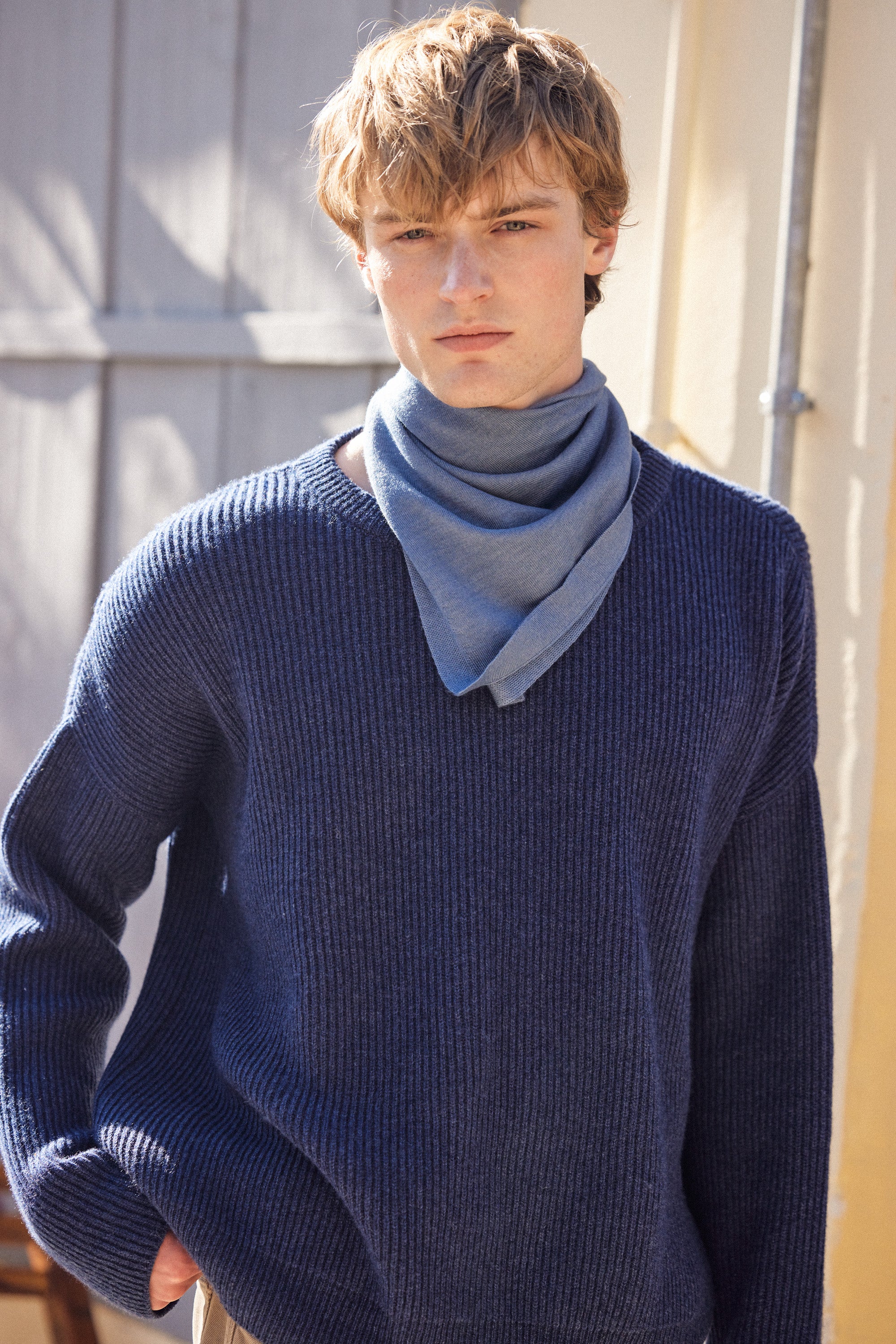 Ribbed blue men cashmere sweater - front view | Edward | Linnea Lund