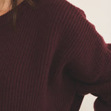 Ribbed burgundy women cashmere sweater - focus fabric view | Edward | Linnea Lund