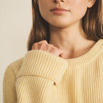 Ribbed honey women cashmere sweater - focus | Edward | Linnea Lund