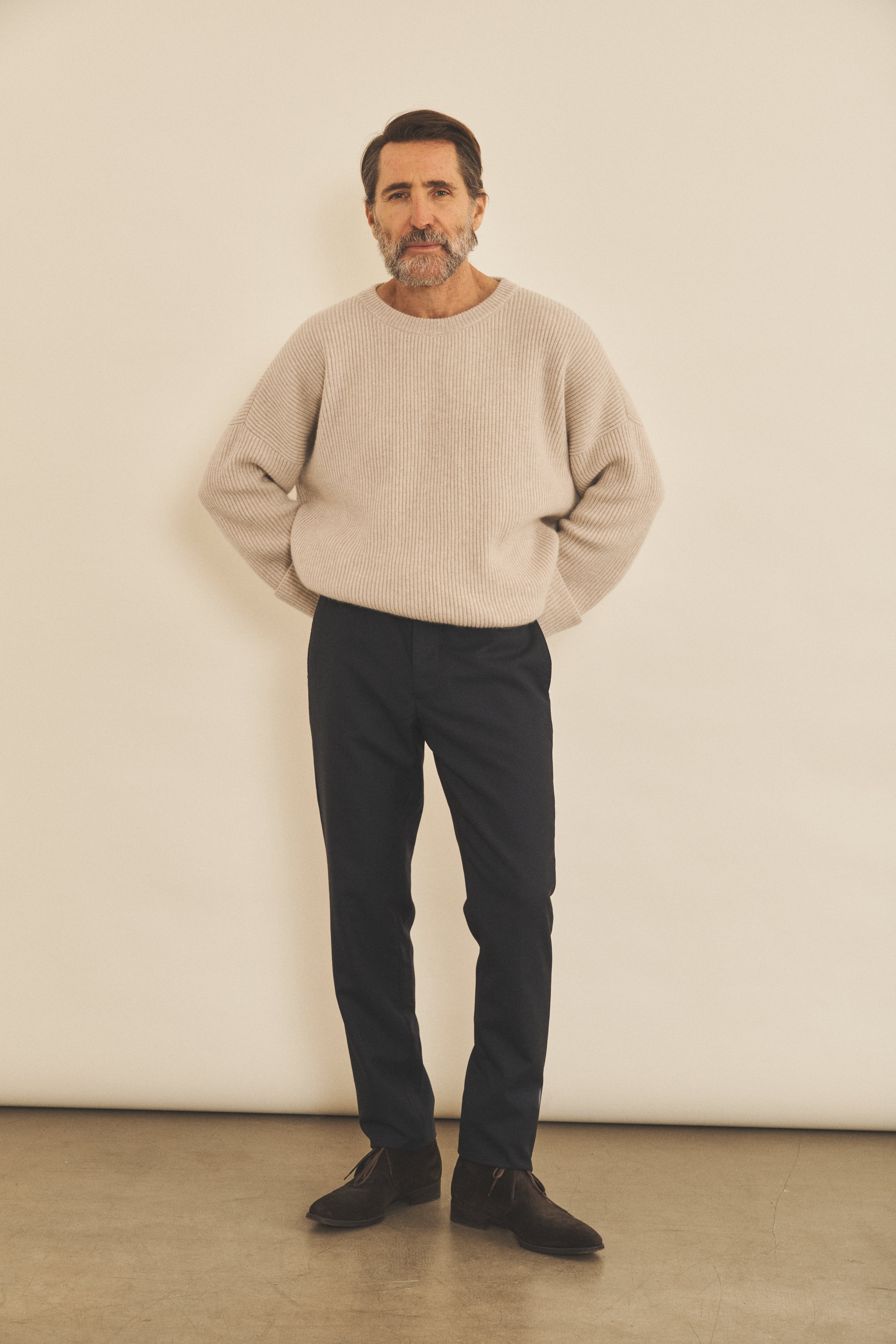 Ribbed beige men cashmere sweater - look | Edward | Linnea Lund