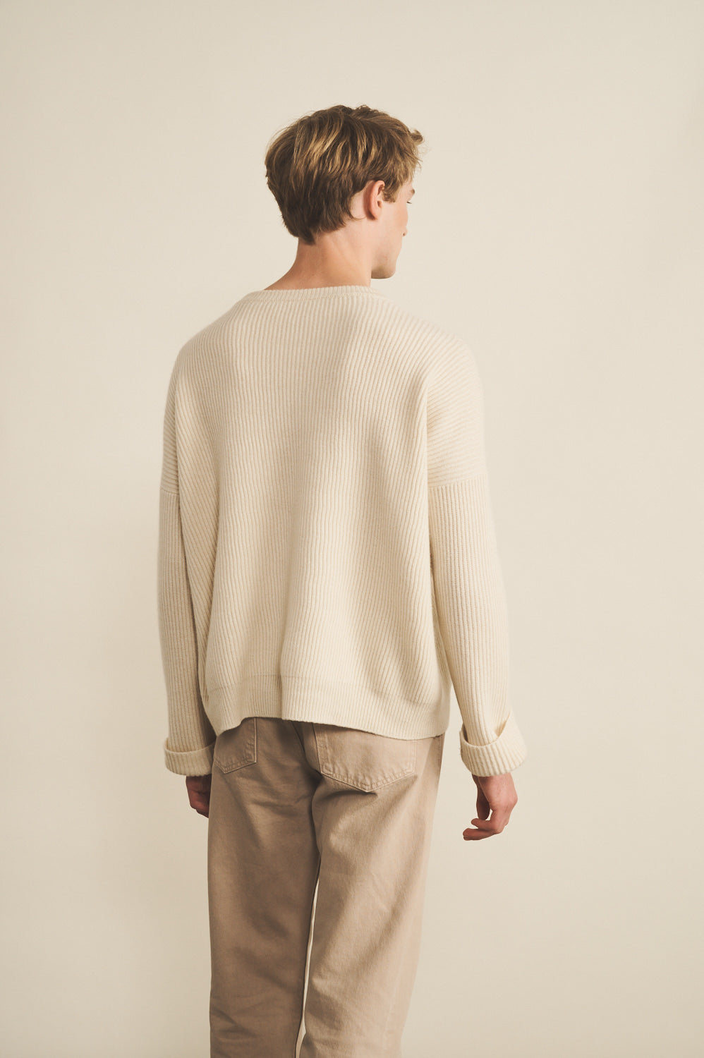 Ribbed white men cashmere sweater - back view | Edward | Linnea Lund