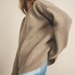 cashmere sweater women's beige oversized long-sleeved ribbed - side view | Edward | Linnea Lund