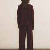 Burgundy cashmere jogging - side view | Florence | Linnea Lund