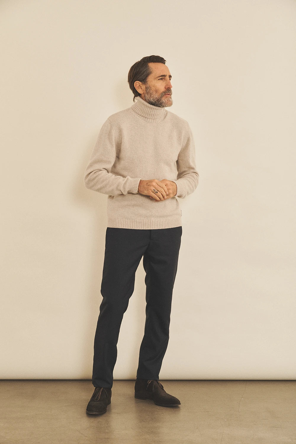 Beige men cashmere sweater - look | Edward | Linnea Lund
