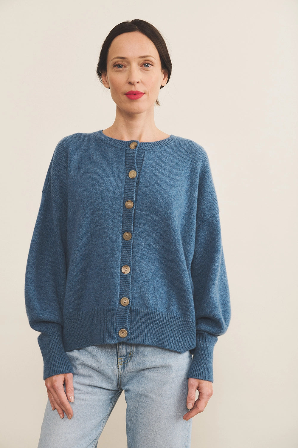 Cashmere cardigan women blue - front view | Gabriella | Linnea Lund