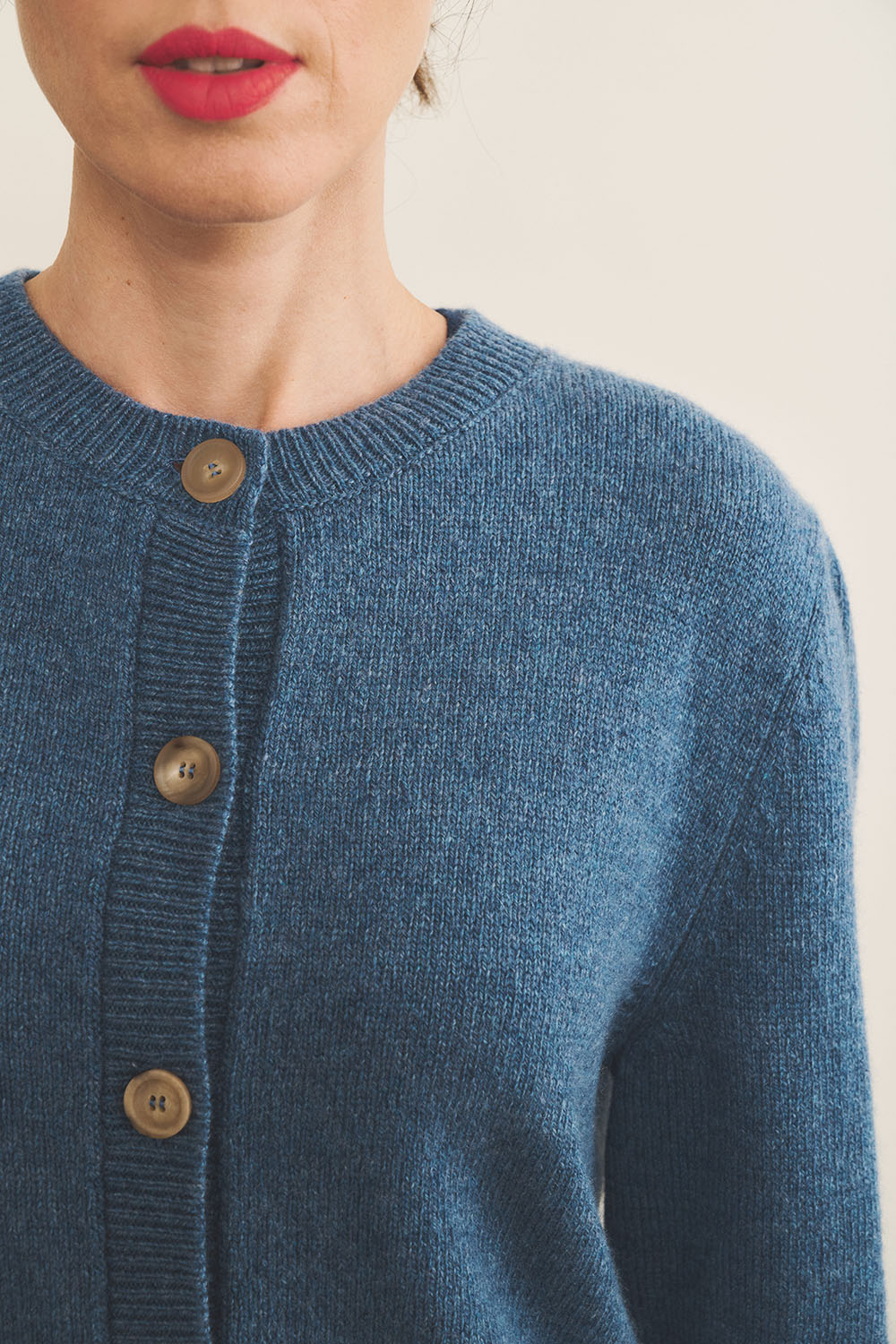 Blue women cashmere cardigan - focus view | Greta | Linnea Lund