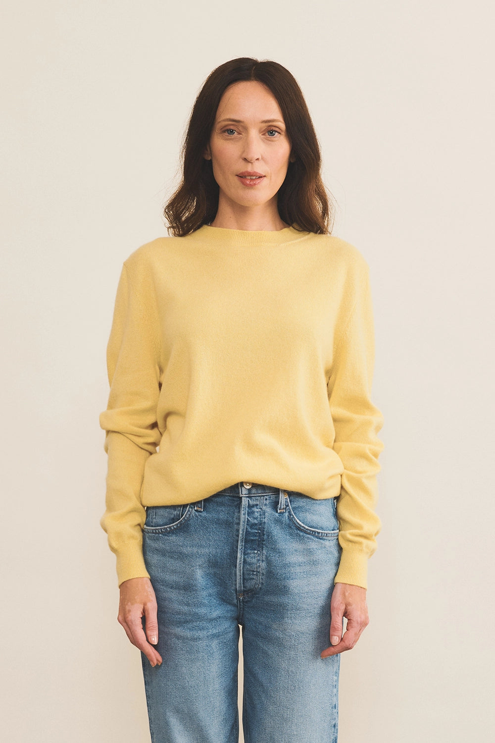 Yellow light women cashmere sweater - front view | Harald | Linnea Lund