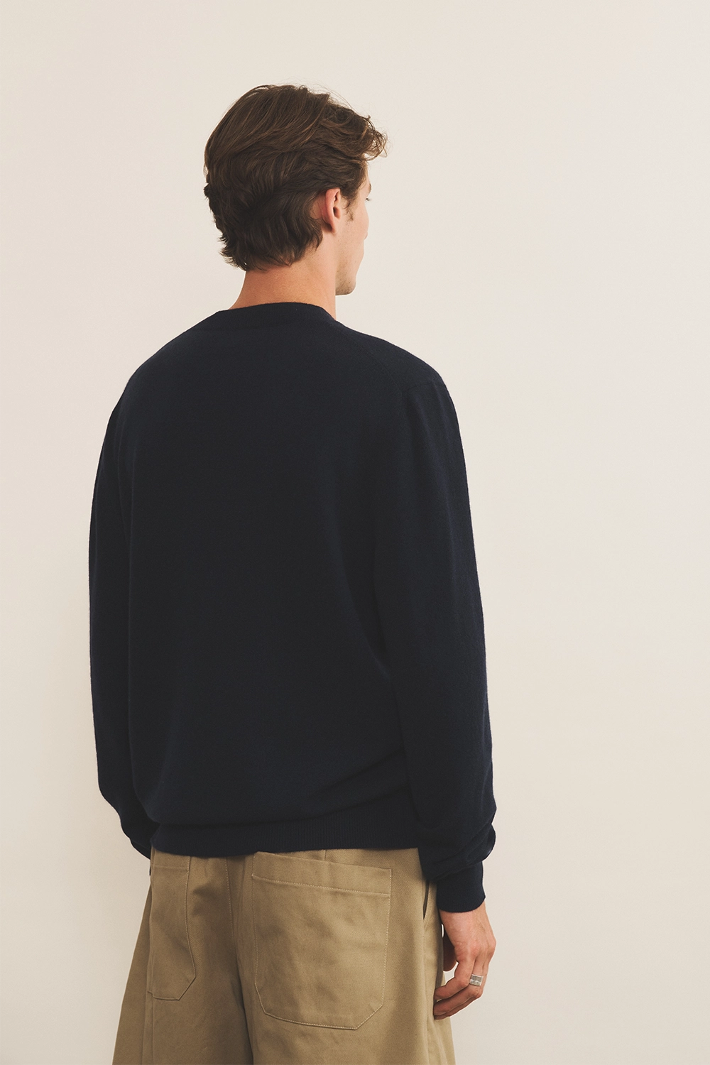 Midnight blue light men cashmere sweater - back view | Harald | Linnea Lund