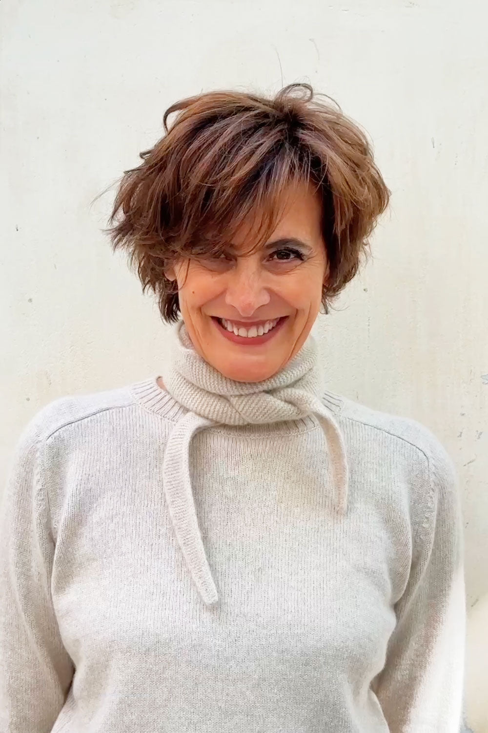 White cashmere sophie scarf bandana | Violette | Ines de la Fressange x Linnea Lund