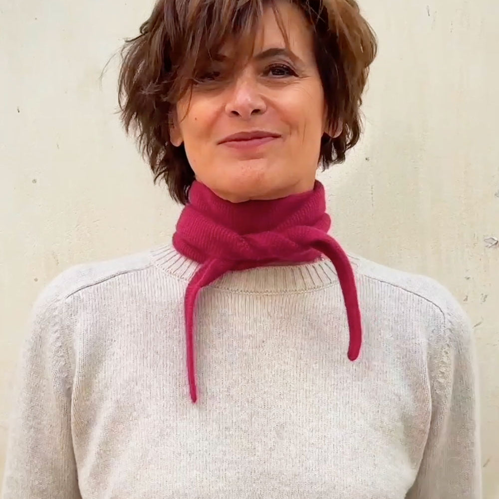 Fuchsia cashmere sophie scarf bandana | Violette | Ines de la Fressange x Linnea Lund