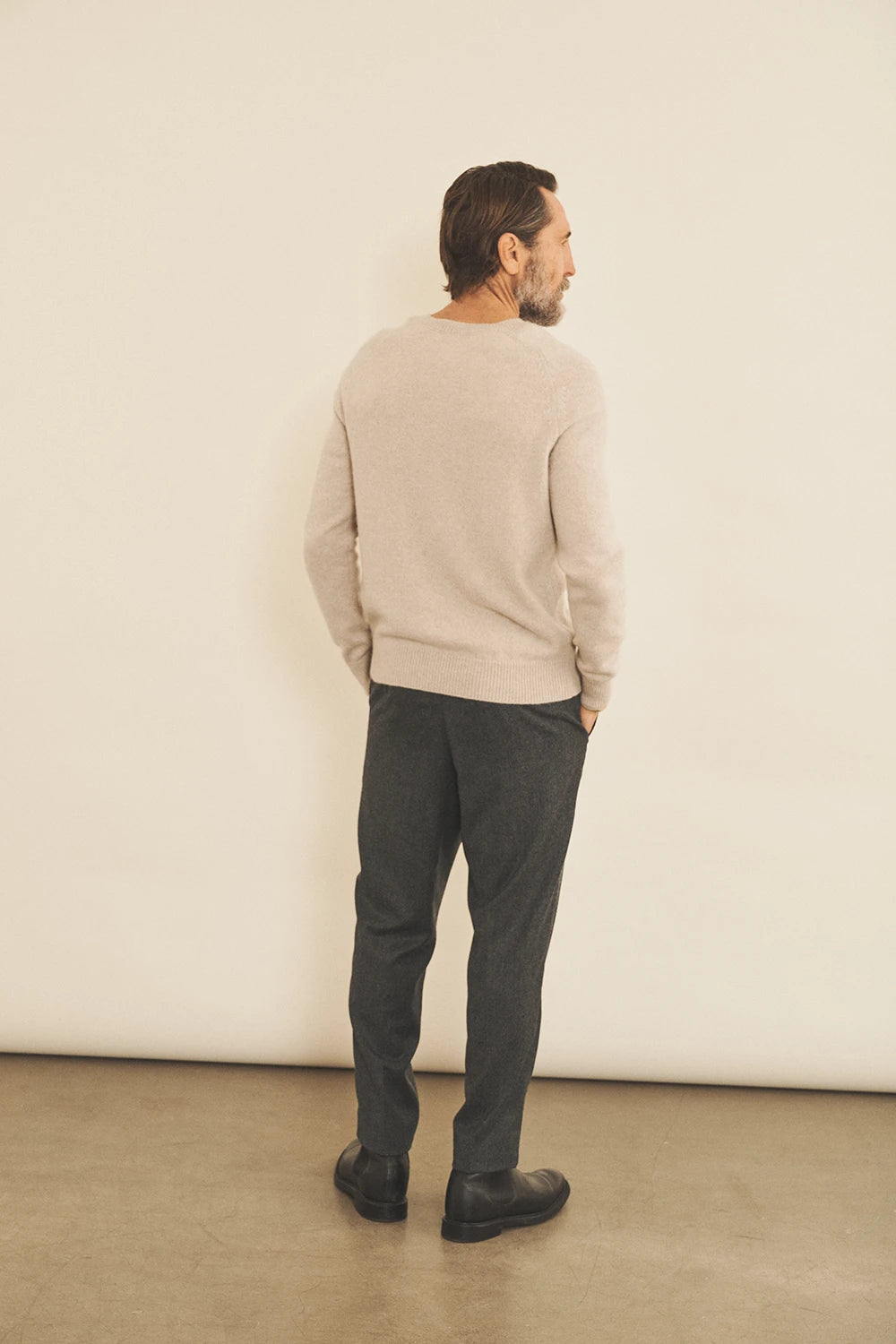 Beige men cashmere sweater - back view | Jack | Linnea Lund