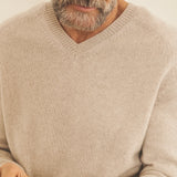 Beige men cashmere sweater - focus fabric | Jack | Linnea Lund