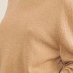 Camel women cashmere sweater - focus view | Jim | Linnea Lund