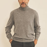 Grey men cashmere sweater - front view | Jim | Linnea Lund