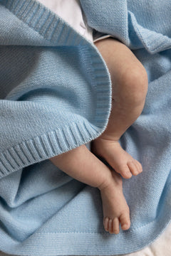 Baby cashmere blanket in sky blue | Joy | Linnea Lund